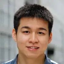 Oliver Yeh의 2020년 3월 공식 저자 사진입니다.